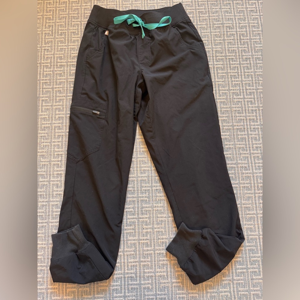 FIGS Technical Collection Women's Scrub Pants Burgundy XXS Black Jogger Pants